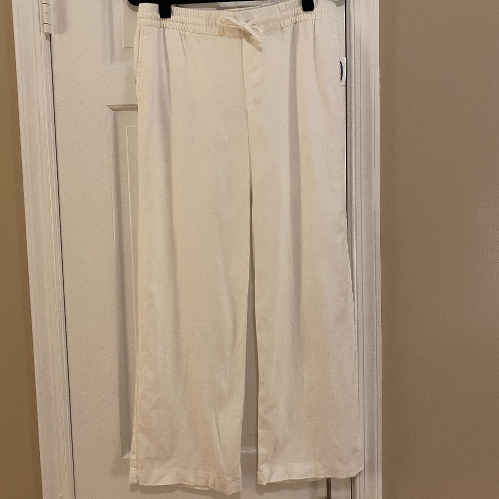 White Old Navy Trousers